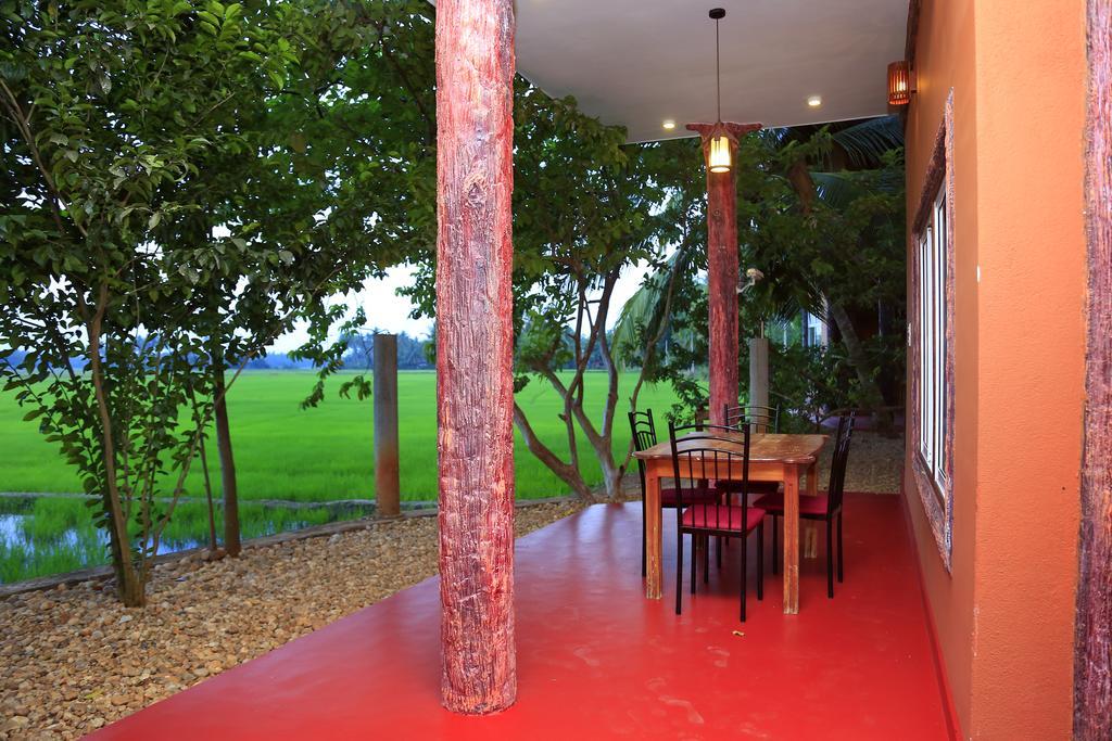 V Cabanas & Yala Safari Place Tissamaharama Zewnętrze zdjęcie