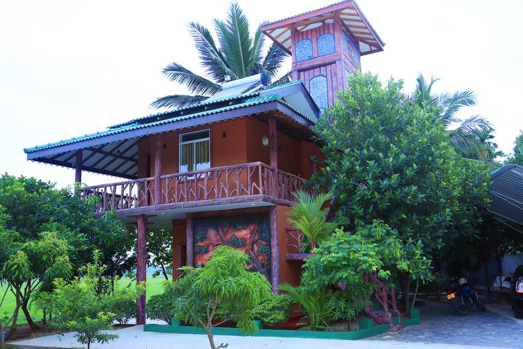 V Cabanas & Yala Safari Place Tissamaharama Zewnętrze zdjęcie