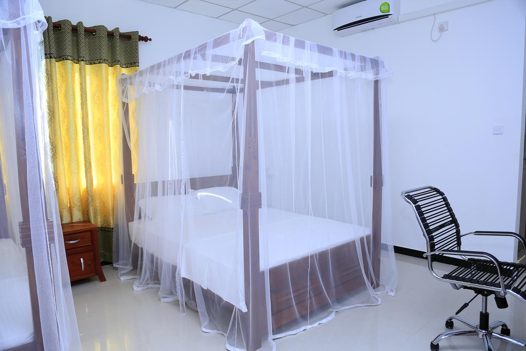 V Cabanas & Yala Safari Place Tissamaharama Zewnętrze zdjęcie