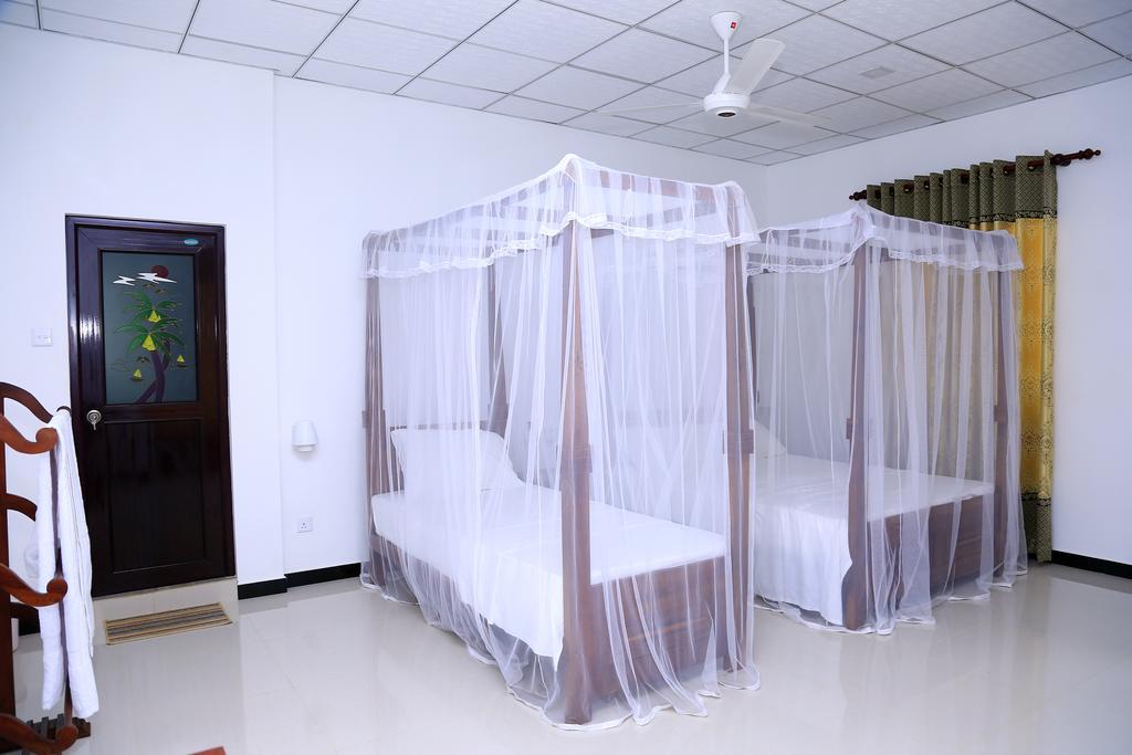 V Cabanas & Yala Safari Place Tissamaharama Zewnętrze zdjęcie