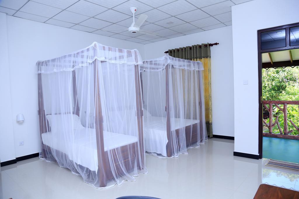 V Cabanas & Yala Safari Place Tissamaharama Zewnętrze zdjęcie